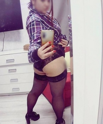 💋 Мои услуги охватывают широкий спектр: классический секс, оральный секс, ролевые игры, стриптиз и многое другое. Ты можешь рассчитывать на полное внимание и максимальное удовлетворение. У меня есть много положительных отзывов, которые подтверждают мою надежность и профессионализм. 😍 Здесь ты найдешь мои фото, чтобы увидеть, насколько я сексуальна и привлекательна. Живу в Москве и готова встретиться с тобой в любом удобном месте. Позвони мне, чтобы испытать настоящий эротический праздник! 🌟 Юлия